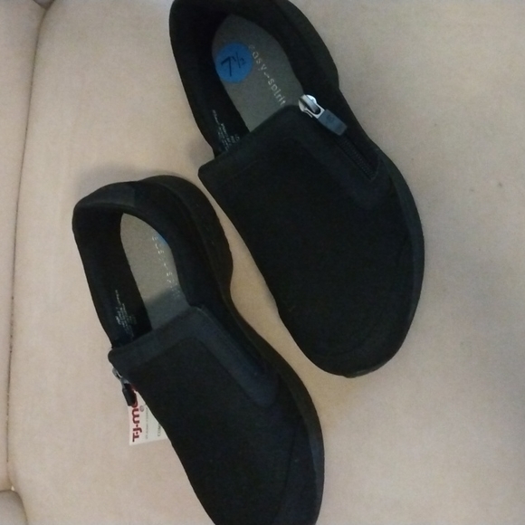 Easy Spirit women's Thalon Slip-on Shoes size 7.5 NWT - Picture 2 of 7